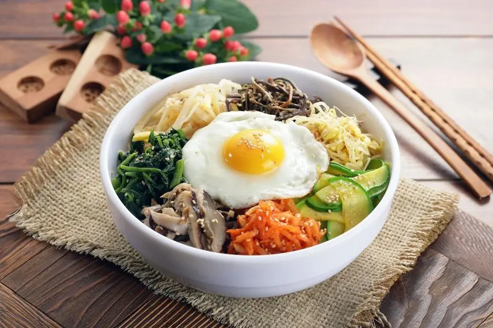 Kore Yemeği – Bibimbap Tarifi